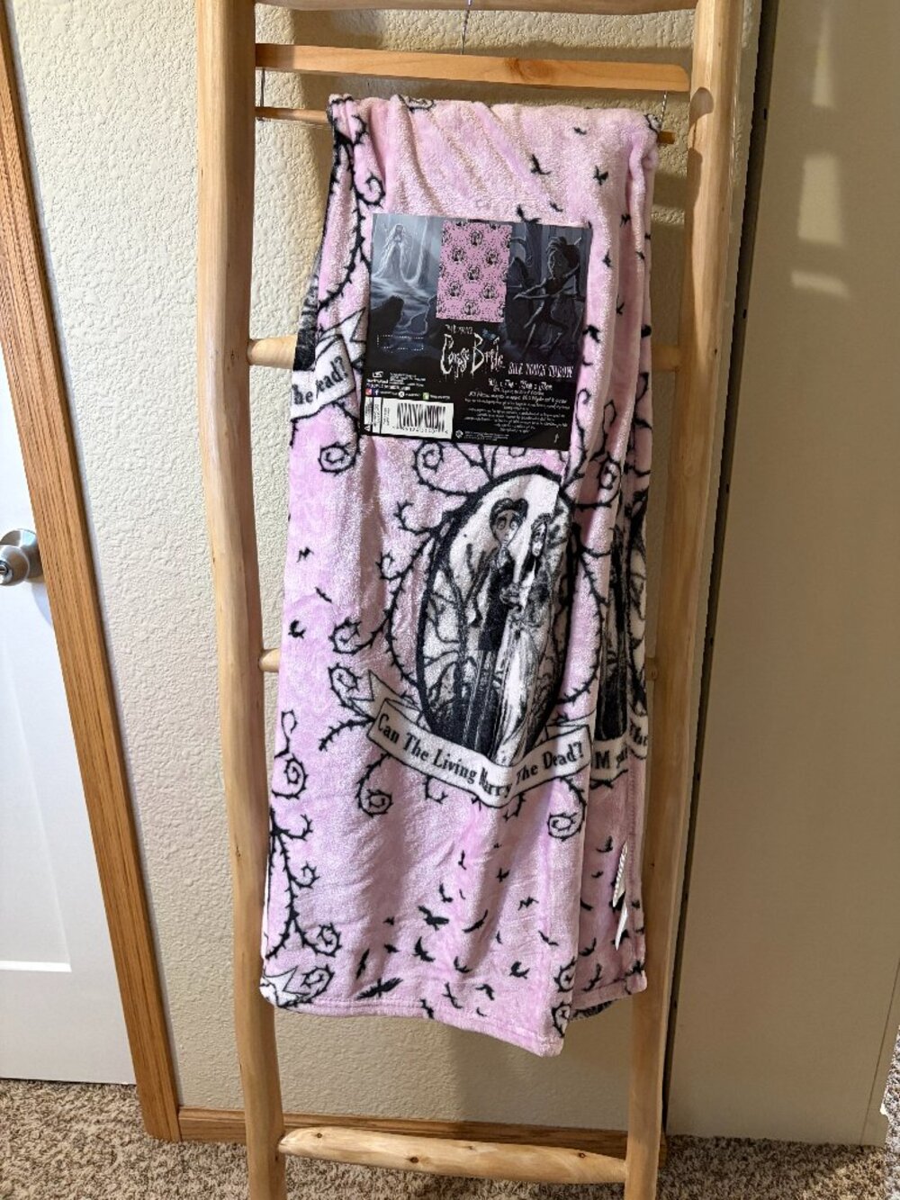 Corpse Bride Pink Silk Touch Throw Blanket 50x70 Tim Burton Gothic Halloween NWT
